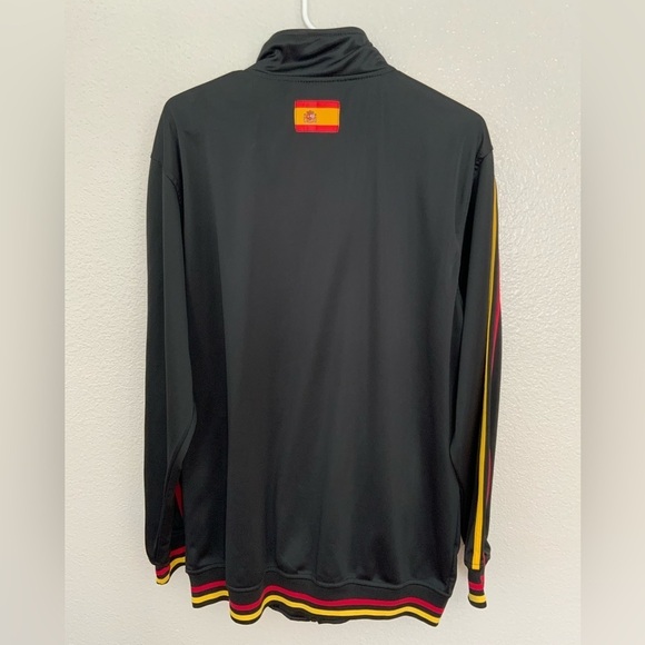 Men Performance Jacket - Picture 4 of 6